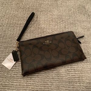 Coach Signature Double Zip Wristlet